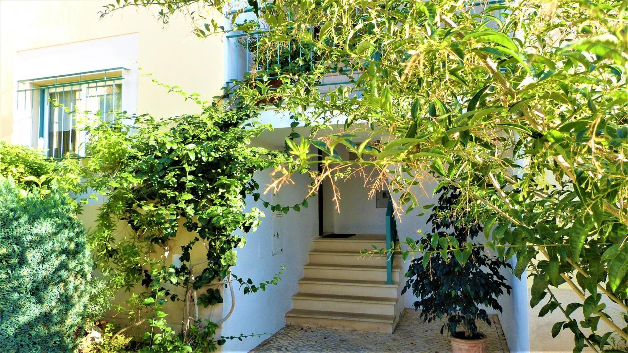 Wonderful Apartment In Ferragudo 2Double Beds Near Beaches And Golf ภายนอก รูปภาพ